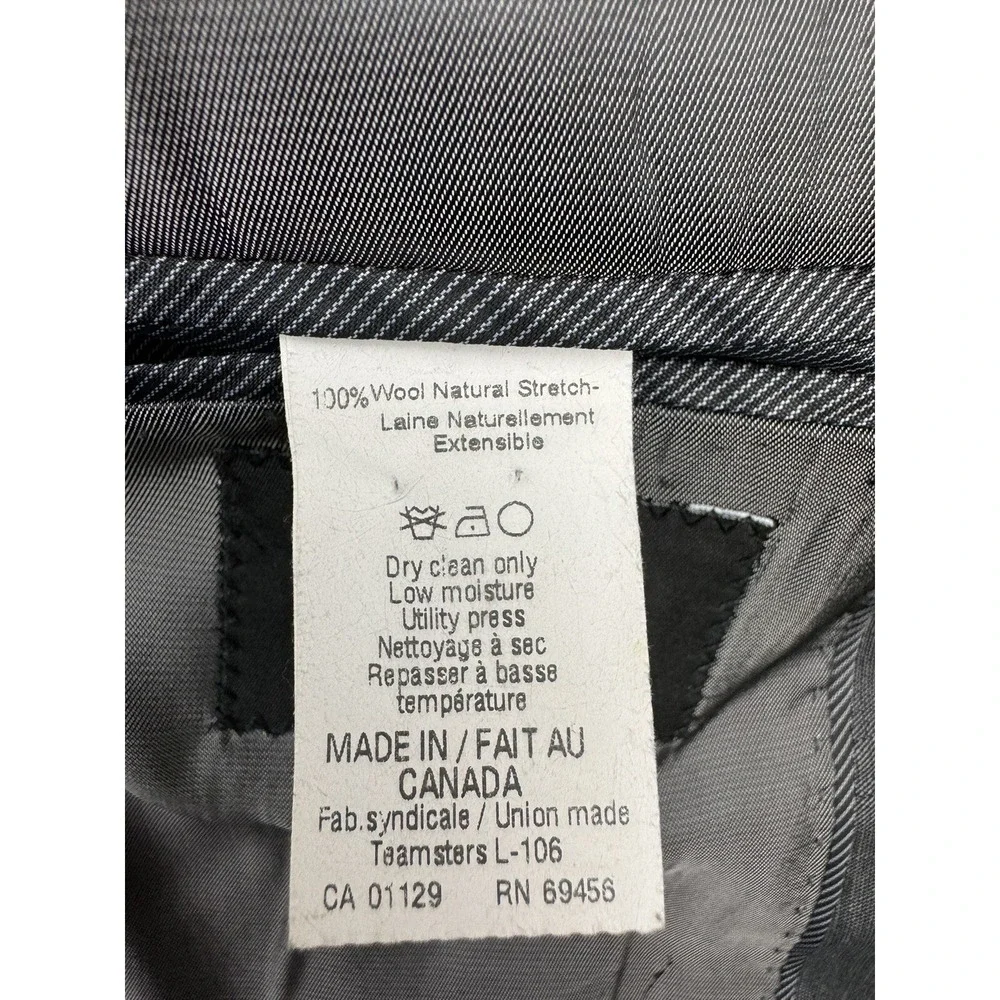 DKNY Men's Dark Charcoal 2 Button Suit Blazer Jacket Sport Coat Wool Reda Size ?